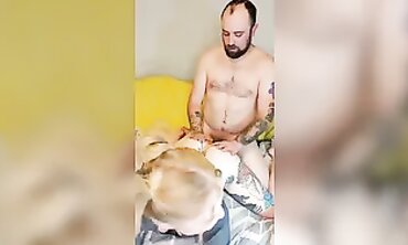 Redhead MILF Mom Juggles on Daddy's Beefstick