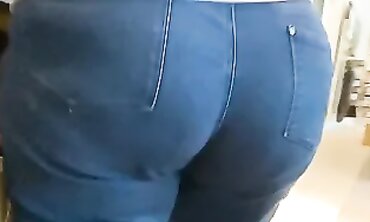 Vintage BBW MILF with a Massive Booty