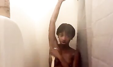 African Babyyy K Showers Off on Webcam