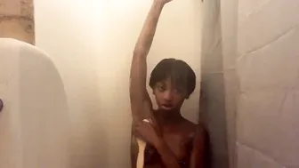 African Babyyy K Showers Off on Webcam