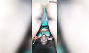 Jagthebody Twerks in Lingerie During a Sensual Massage