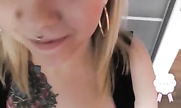 Legal Blonde Teen Gets Ripped and Shagged at Amateur Casting
