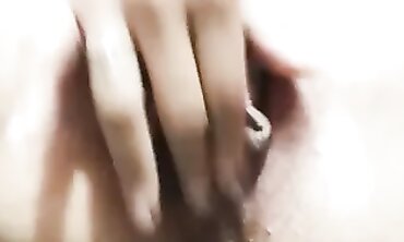 Latina Amateur Fingering and Squirt at Home