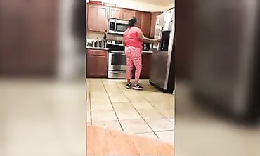 Voyeur Captures Busty Black Aunt With Huge Tits