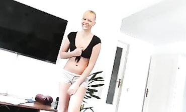 Bibixxx Loves Rough Anal Sex