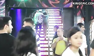 Thailand's Single Guy's Paradise: Asian Sweeties & Voyeur Scenes