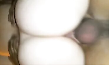 Sexy Cougar Squirts Cream on Big Black Cock