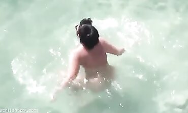 19-Year-Old Friends Finger and Lick Each Other's Vaginas