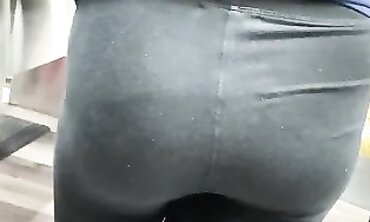 5 Minutes of Supah Luxurious Bum