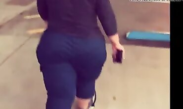 5 Minutes of Supah Luxurious Bum