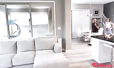 Joslyn James & Sera Ryder: Taboo Stepdaughter Hardcore