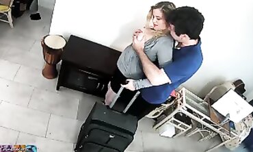 Stepdaughter-in-Law Gets Creampie From Stepdad