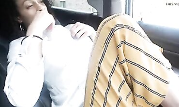Stunning Black Goddess Bae Masturbates in Her Car