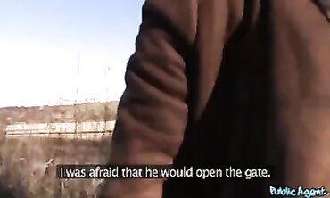 POV Outdoor Agent Gives a Thankful Blowjob