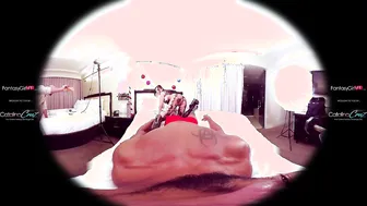 Catalina Cruz Gets Oiled and Fingered in VR