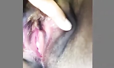 Webcam Cougar Enjoys A Solo Masturbation Session