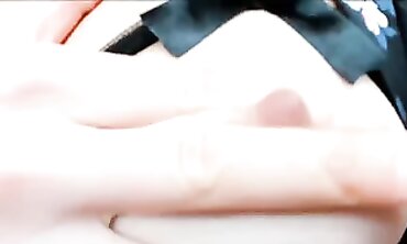Hairy Babe Shows Fur-Covered Cunt On Webcam Chat