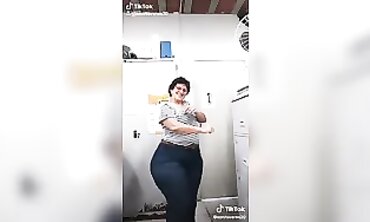 Sonia Tavares: Mature Brazilian BBW in Bikini