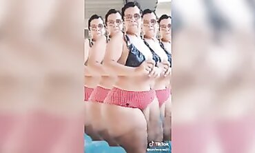 Sonia Tavares: Mature Brazilian BBW in Bikini
