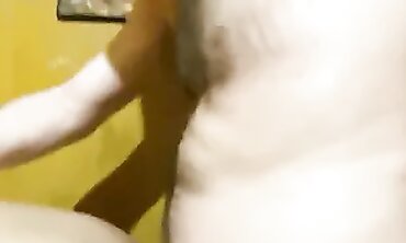 Mettimelo nel Caboose: Milf Amatoriale Anal