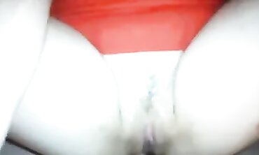 Queen Squirting: HD Close-Up
