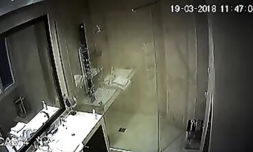 Voyeur Captures Lady Showering in Airbnb Bathroom