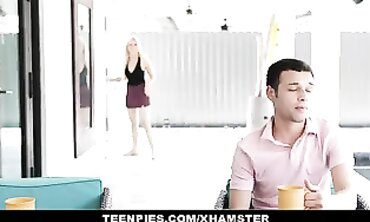 Petite Blonde Nikki Sweet Takes Johnny The 's Big Cock