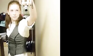 Ginger Babe Takes Sexy Selfies