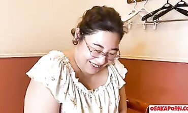 Plumper Nagisa Shows Off Her Lush Body and Big Ass