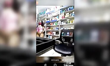 Madura Arrecha En La Farmacia HARD-CORE