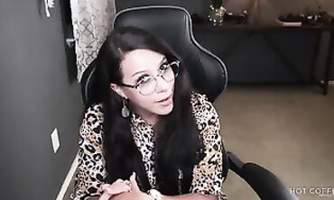 Latina MILF Professor Gets Banged After Lecturer Leaves College