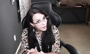 Latina Webcam Teacher Squirts and Blows Her Husband