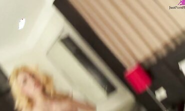 Blonde Bombshell Tranny Lisa Uses Her Feet To Help You Nutt