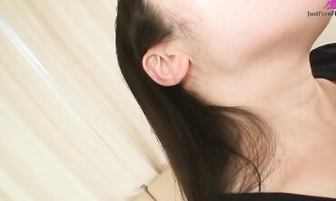 Hot Asian brunette Fumiko Manaka went to a guy's house to fuck her
