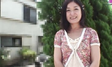 J-Granny Chiyo Yamabe Shows Off Very Hairy Pussy All Creampie Soaked