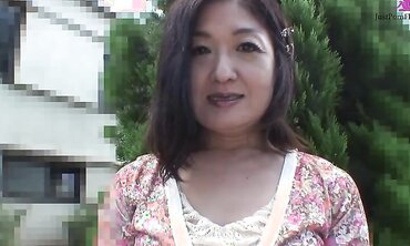 J-Granny Chiyo Yamabe Shows Off Very Hairy Pussy All Creampie Soaked