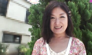 J-Granny Chiyo Yamabe Shows Off Very Hairy Pussy All Creampie Soaked