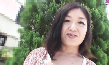 J-Granny Chiyo Yamabe Shows Off Very Hairy Pussy All Creampie Soaked