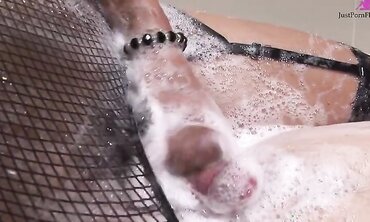 Trans Administrator Received A Load Of Cock And Cum In Mouth From Client