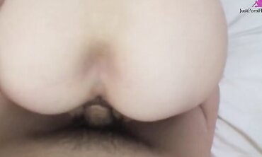 J-Granny Nobuko Tachikawa Shows Off Pink Pussy Between Hairy Creampie Lips