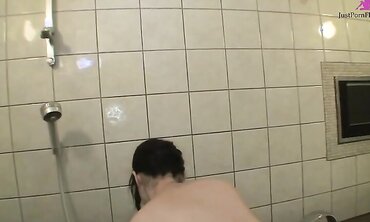 J-Granny Nobuko Tachikawa Shows Off Pink Pussy Between Hairy Creampie Lips