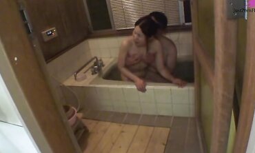 Calling a neighbor, the guy fucked her, before that he made a gorgeous cunnilingus