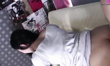 Having met a new girlfriend, the guy fucked her hard on the same day