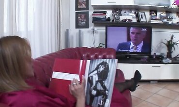 Mistress Mireja Treats Sub Asia Devil To Her Italian Tranny Cock