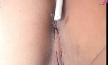 Young girl came to a friend and was seduced and fucked