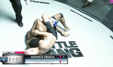 Sexy blonde Jessica Moorev fucked with MMA fighter
