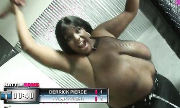 Sexy blonde Jessica Moorev fucked with MMA fighter