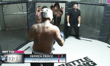 Sexy blonde Jessica Moorev fucked with MMA fighter