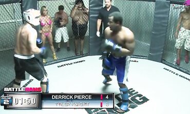 Sexy blonde Jessica Moorev fucked with MMA fighter
