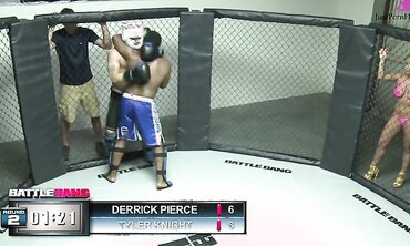 Sexy blonde Jessica Moorev fucked with MMA fighter